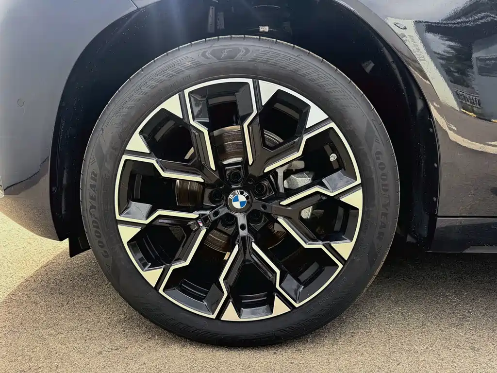 BMW X3 — миниатюра 8