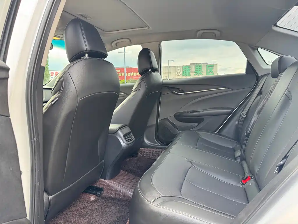 Buick Excelle — миниатюра 10