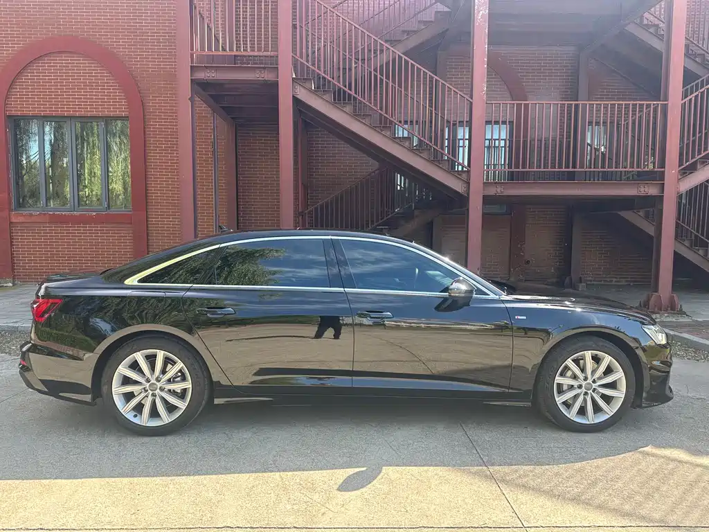 Audi A6L — миниатюра 8