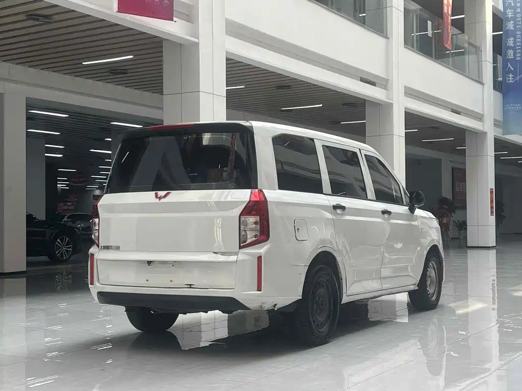 WULING AUTOMOBILE WULING HONGGUANG PLUS