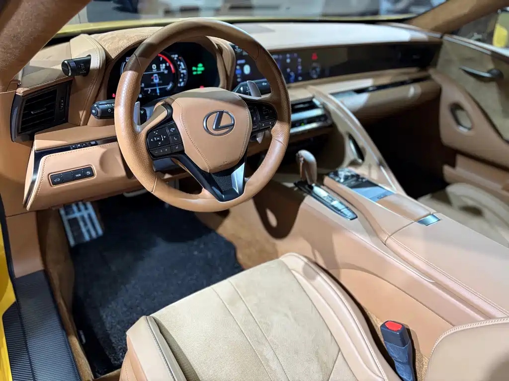 LEXUS LC