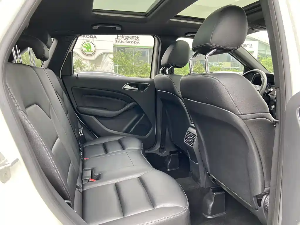 Mercedes-Benz B-Class — миниатюра 14