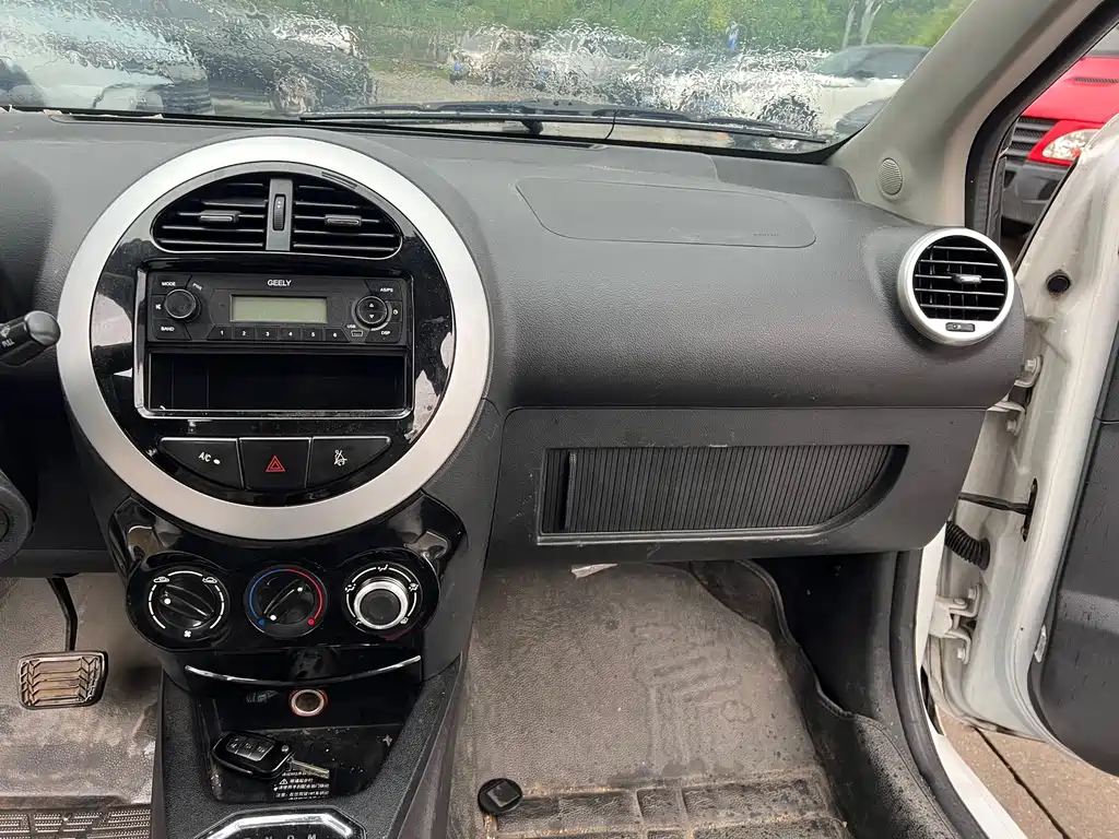 Geely Panda Classic — миниатюра 8