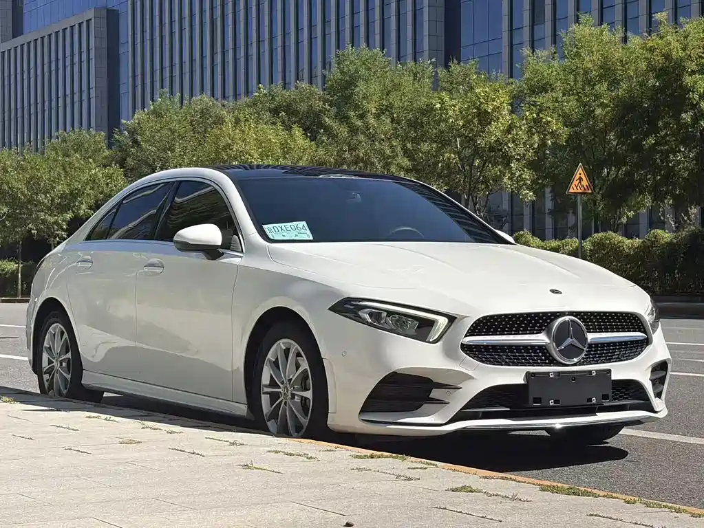 Mercedes-Benz A-Class — миниатюра 3