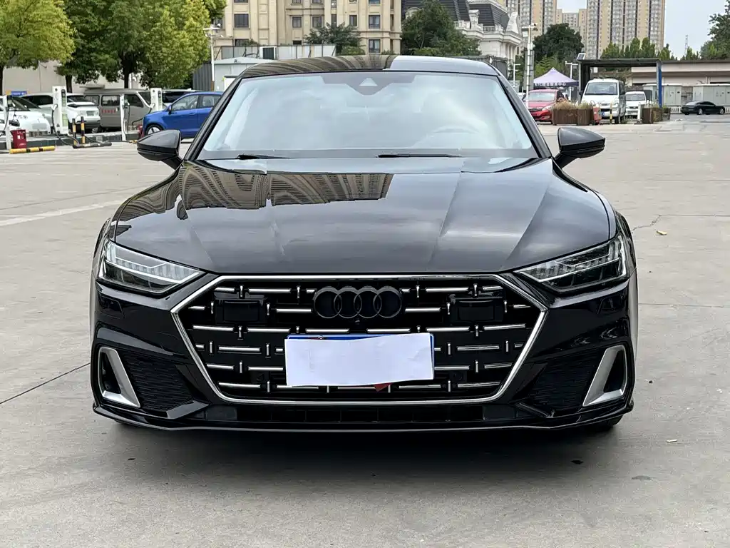 Audi A7L