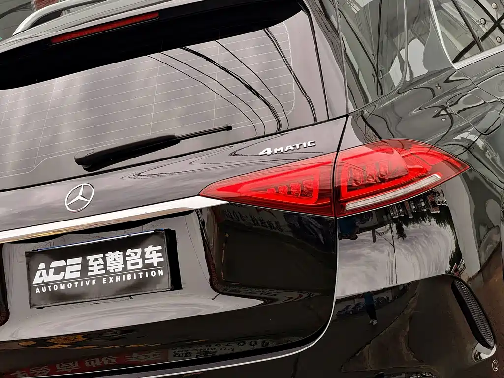 Mercedes-Benz GLE (Import) — миниатюра 9