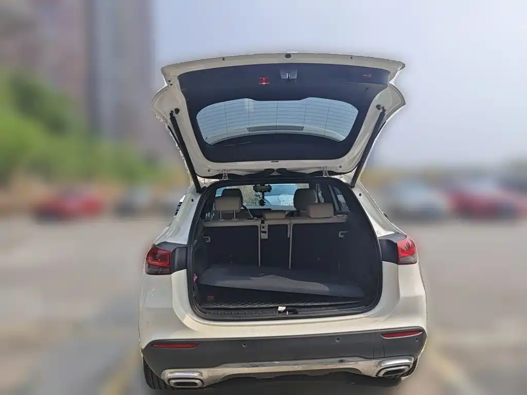 Mercedes-Benz GLA — миниатюра 10
