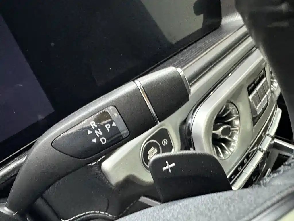Mercedes-Benz G-Class — миниатюра 17