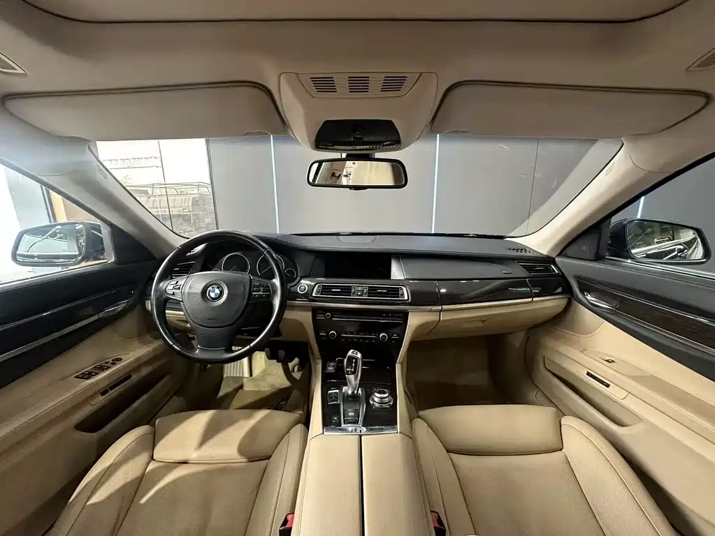BMW 7 Series 7 2009 740Li Lead