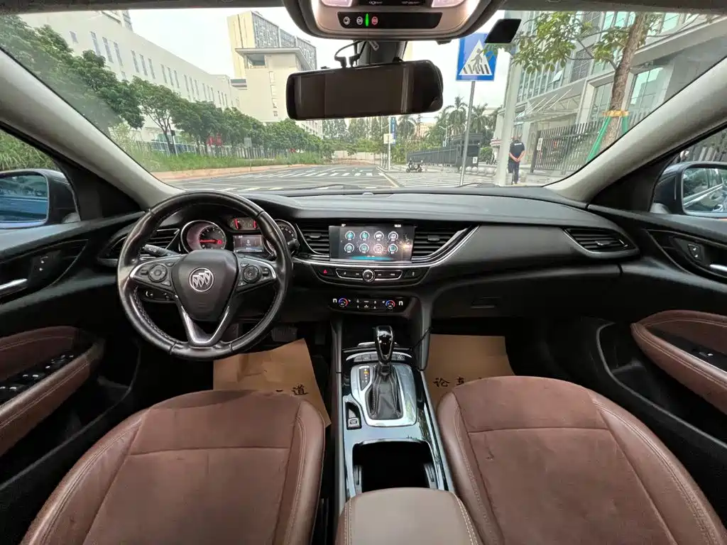 Buick Regal — миниатюра 5