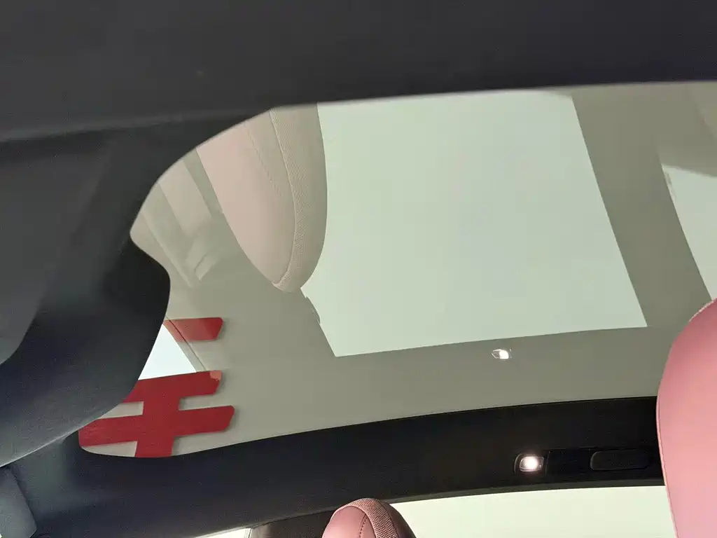 NIO ET5T — миниатюра 7