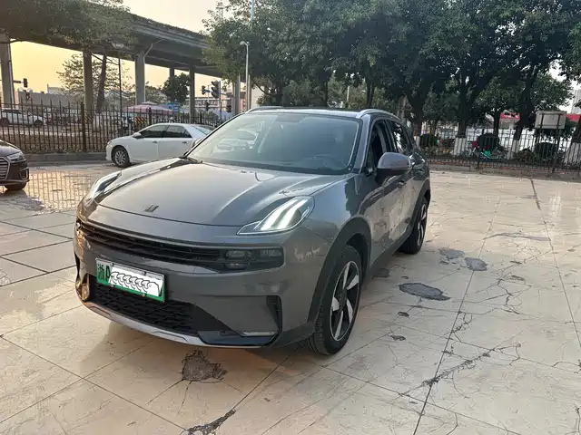 LYNK & CO. 06 EM P 2021