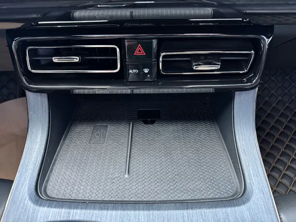 GAC Motor Trumpchi GS8 — миниатюра 16