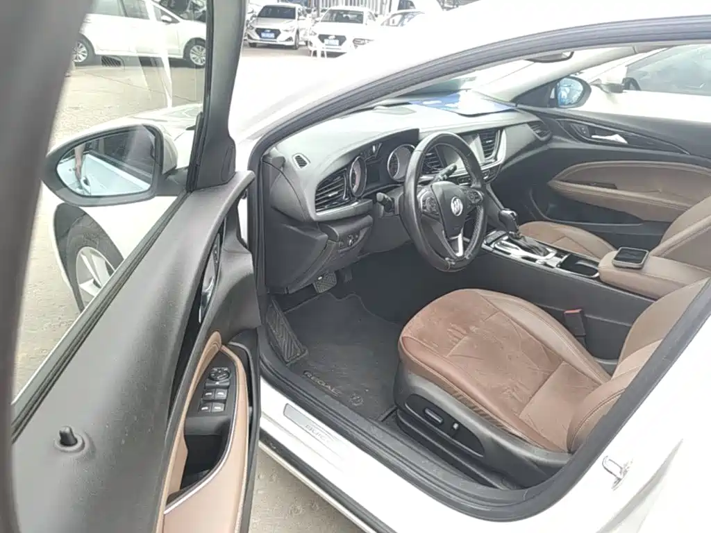 Buick Regal — миниатюра 16