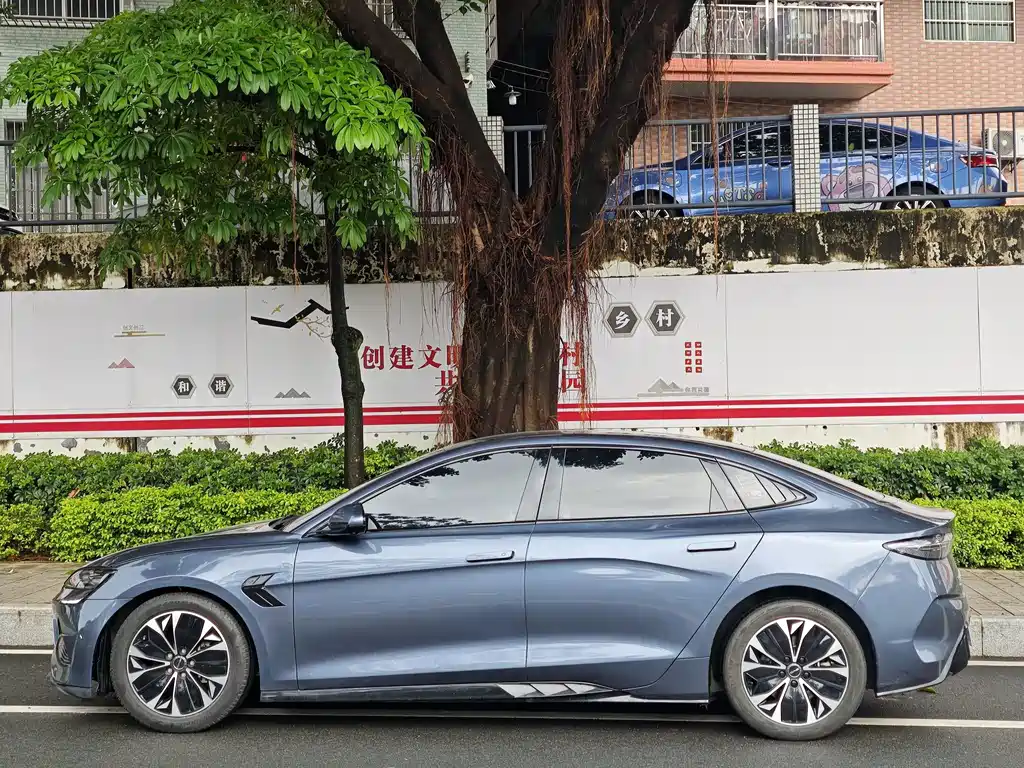 BYD Seal — миниатюра 8