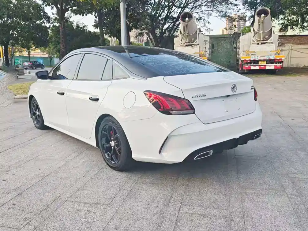 MG MG5 — миниатюра 7