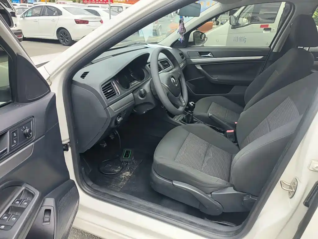 Volkswagen Lavida — миниатюра 16