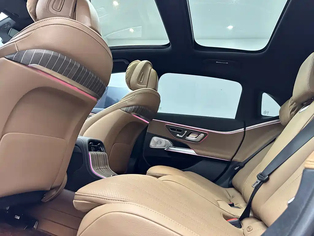 Mercedes-Benz E-Class — миниатюра 14