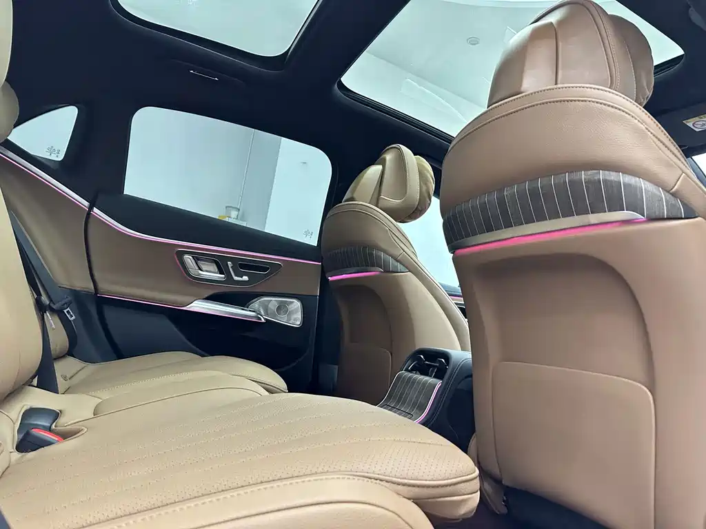 Mercedes-Benz E-Class — миниатюра 15
