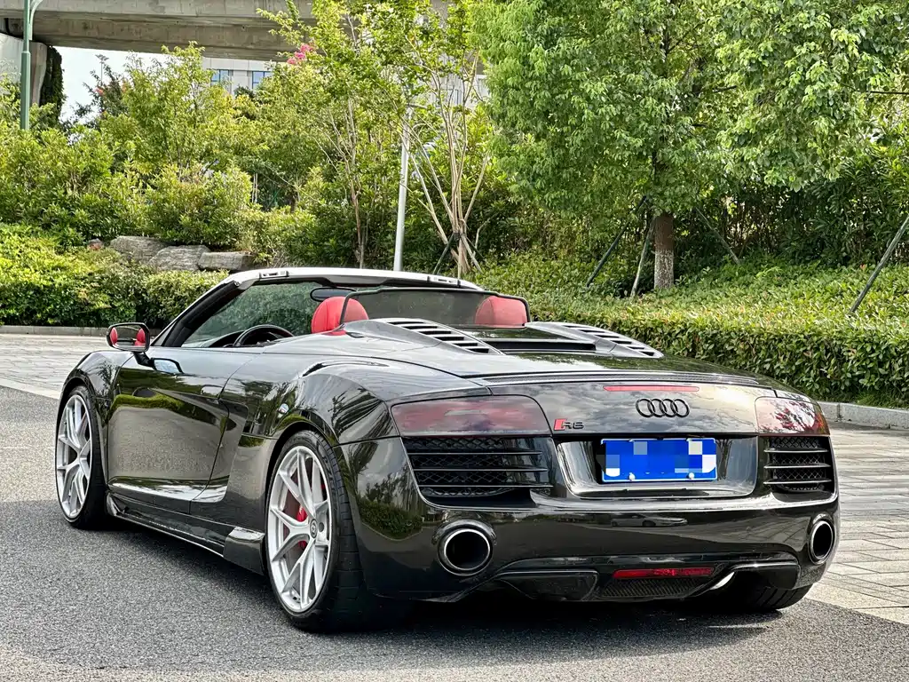 Audi R8 — миниатюра 4