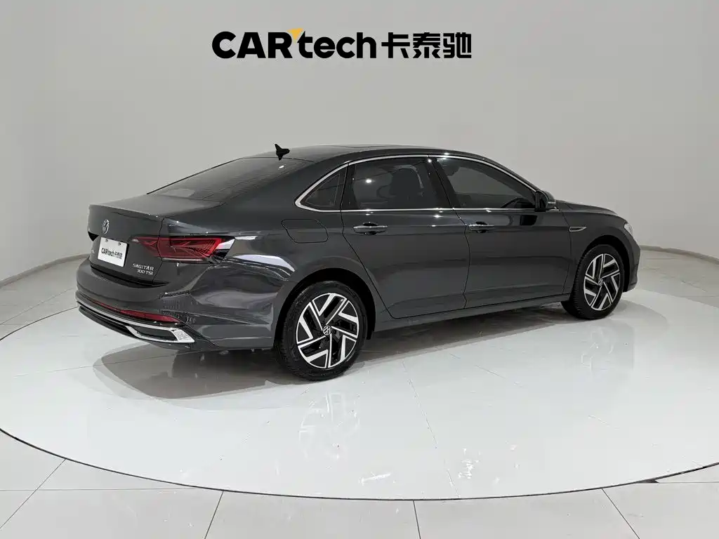 Volkswagen Sagitar — миниатюра 5
