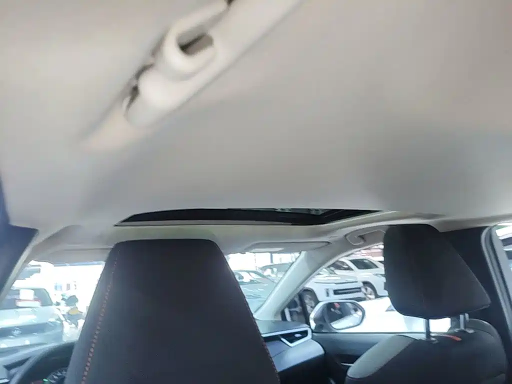 Toyota Corolla — миниатюра 18