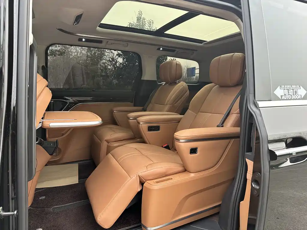 SAIC MAXUS EVERYONE 9