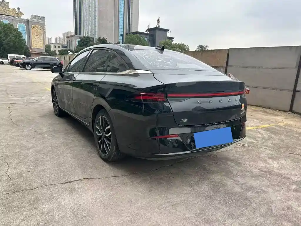 XPeng P5 — миниатюра 7