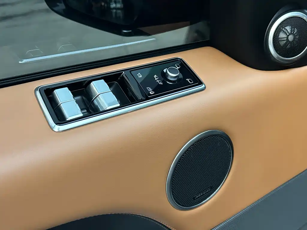 Land Rover Sport — миниатюра 5