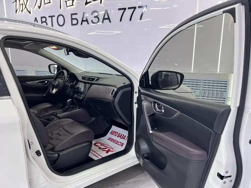 Nissan Qashqai — миниатюра 18