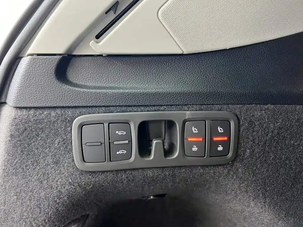Audi Q7 — миниатюра 22