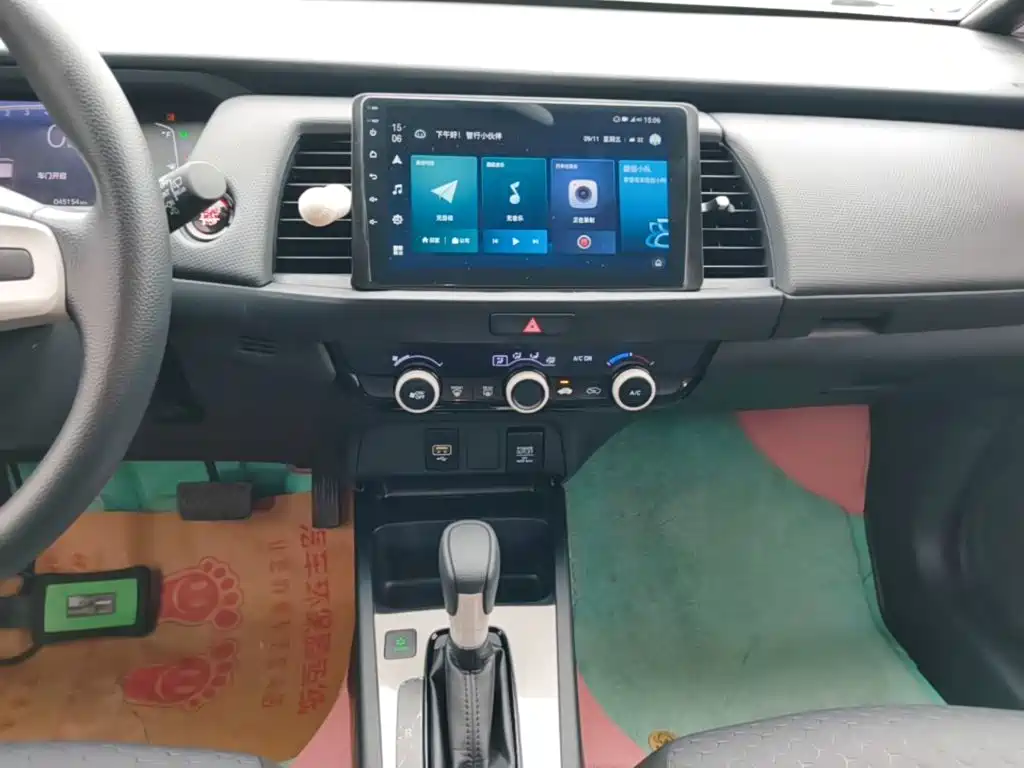 Honda Fit — миниатюра 13