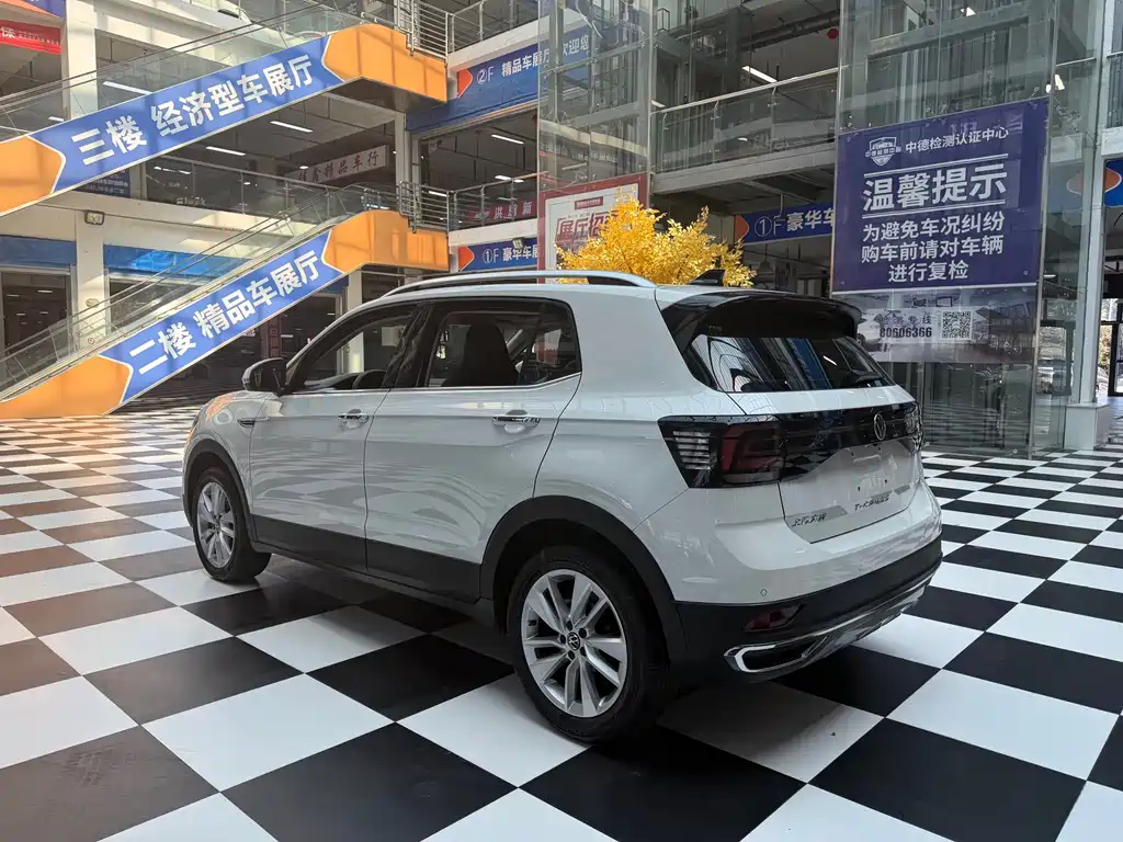 Volkswagen T-Cross — миниатюра 7