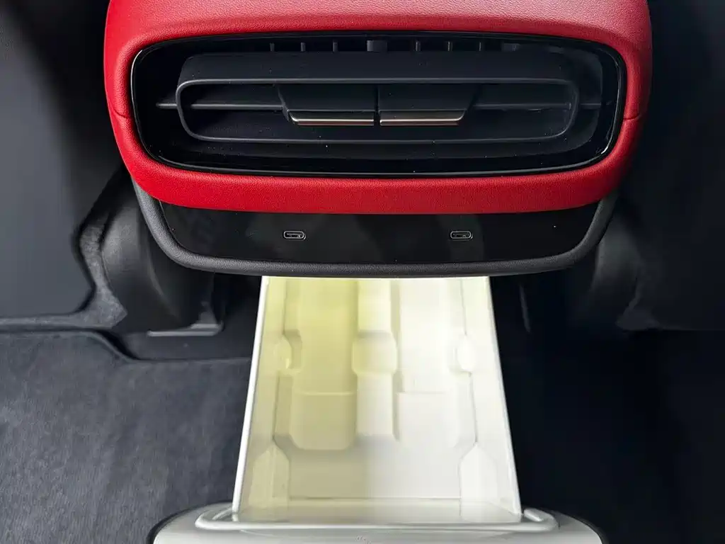 Xiaomi SU7 — миниатюра 16