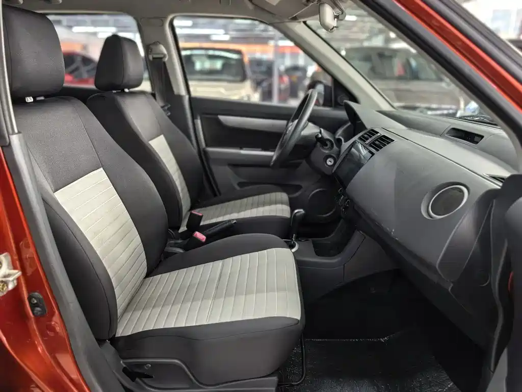 Suzuki Swift — миниатюра 18
