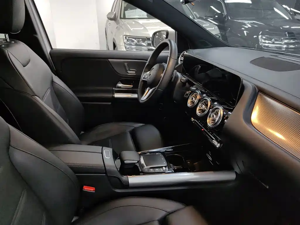 Mercedes-Benz GLA — миниатюра 14