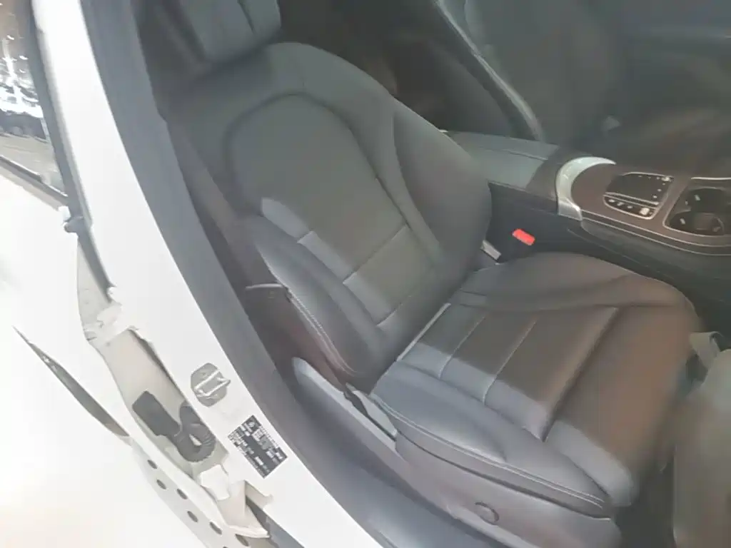 Mercedes-Benz GLC — миниатюра 25