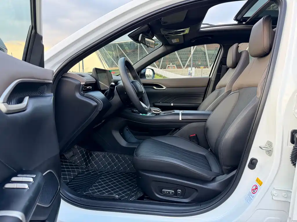 Changan Eado — миниатюра 12