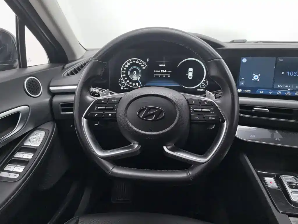 Hyundai Sonata — миниатюра 11