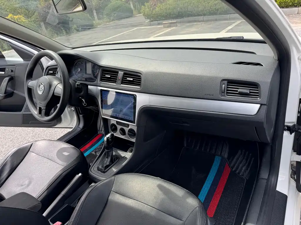 Volkswagen Lavida — миниатюра 11
