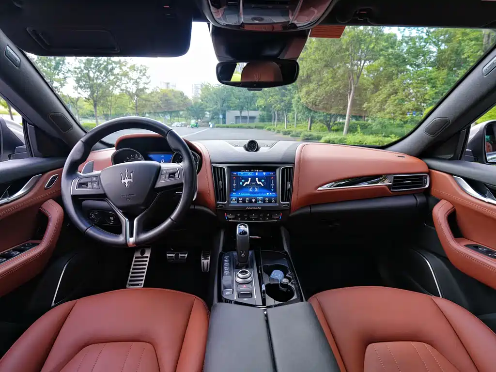 Maserati Levante — миниатюра 9