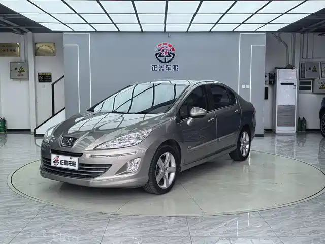 Peugeot 408