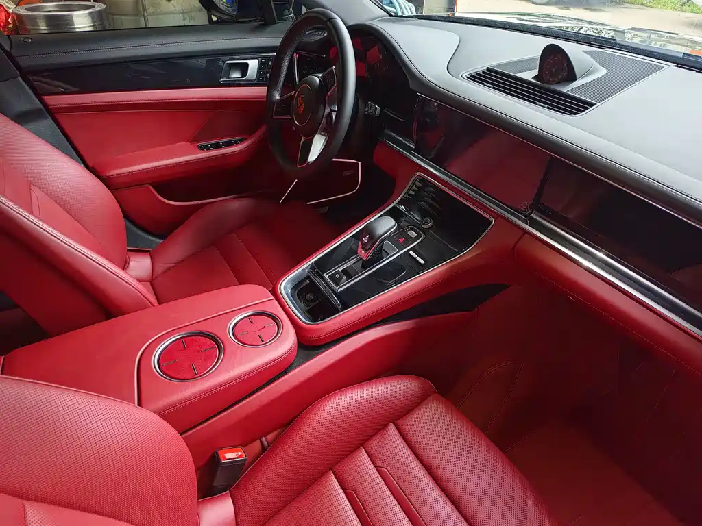 Porsche Panamera — миниатюра 5