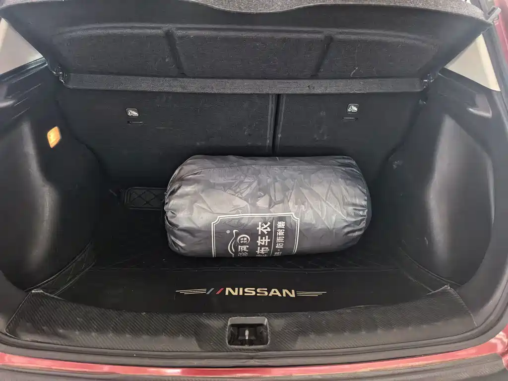 Nissan Tiida — миниатюра 16