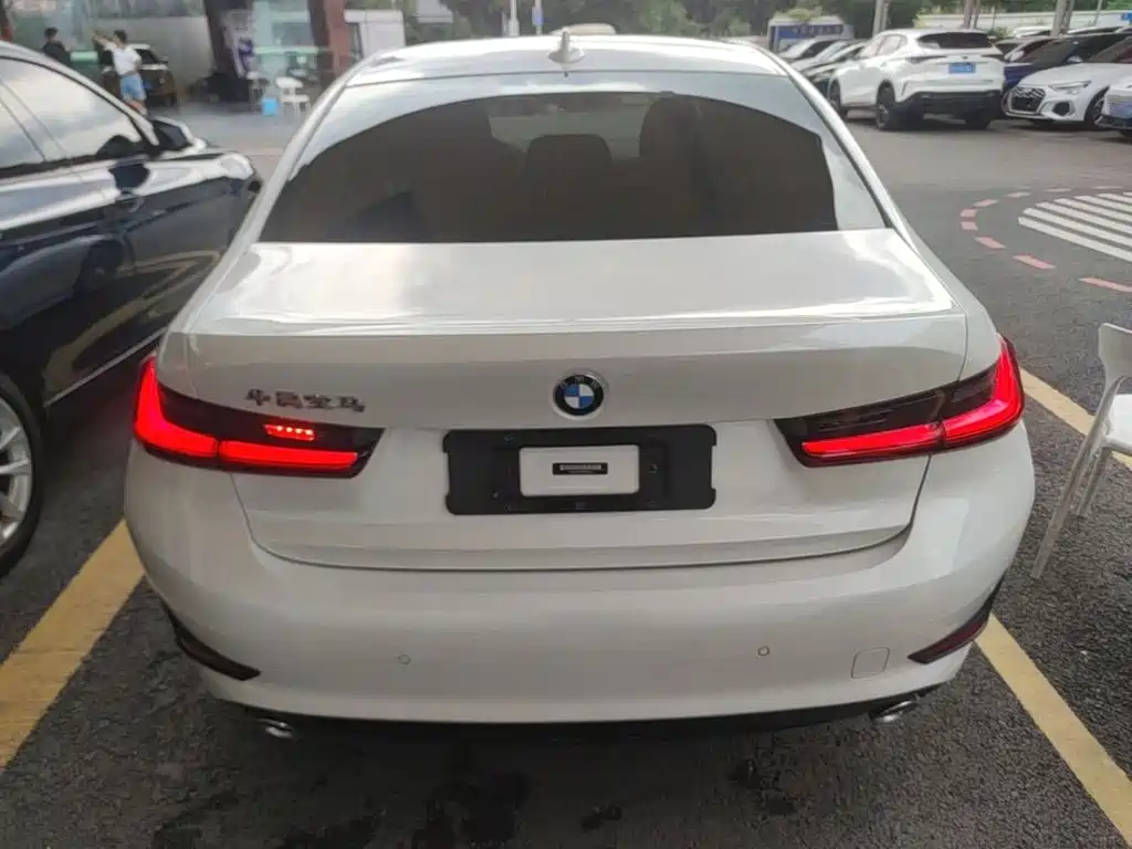 BMW 3 Series — миниатюра 6