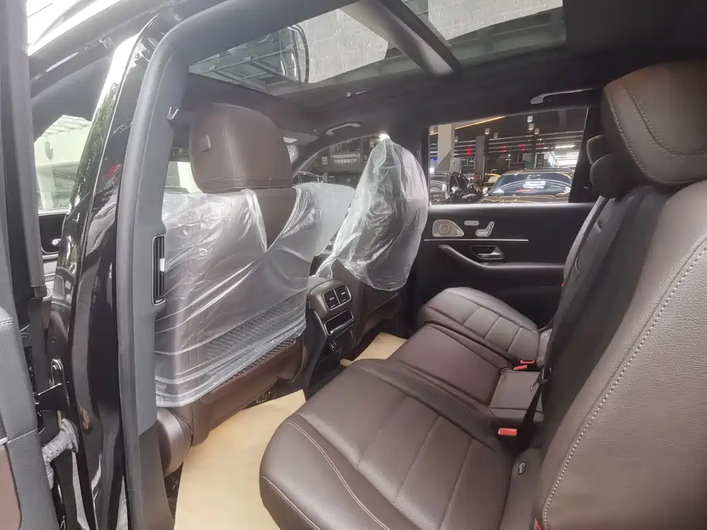 Mercedes-Benz GLS — миниатюра 13