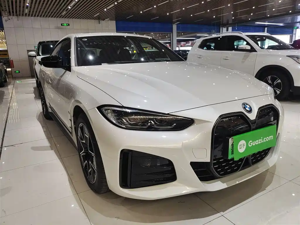 BMW i4 2022 eDrive40
