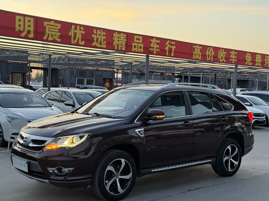 Byd S7 2015