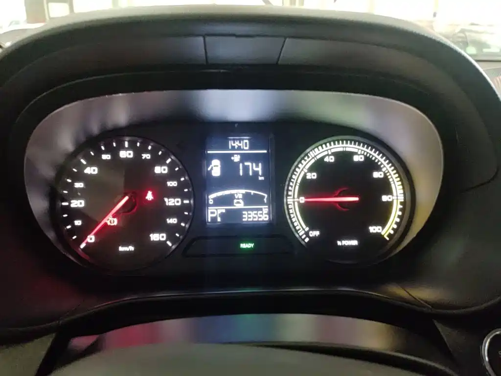 Roewe Clever — миниатюра 12