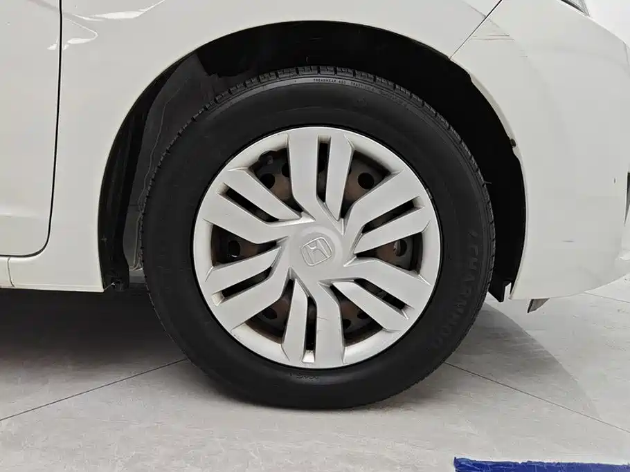 Honda Fit — миниатюра 6